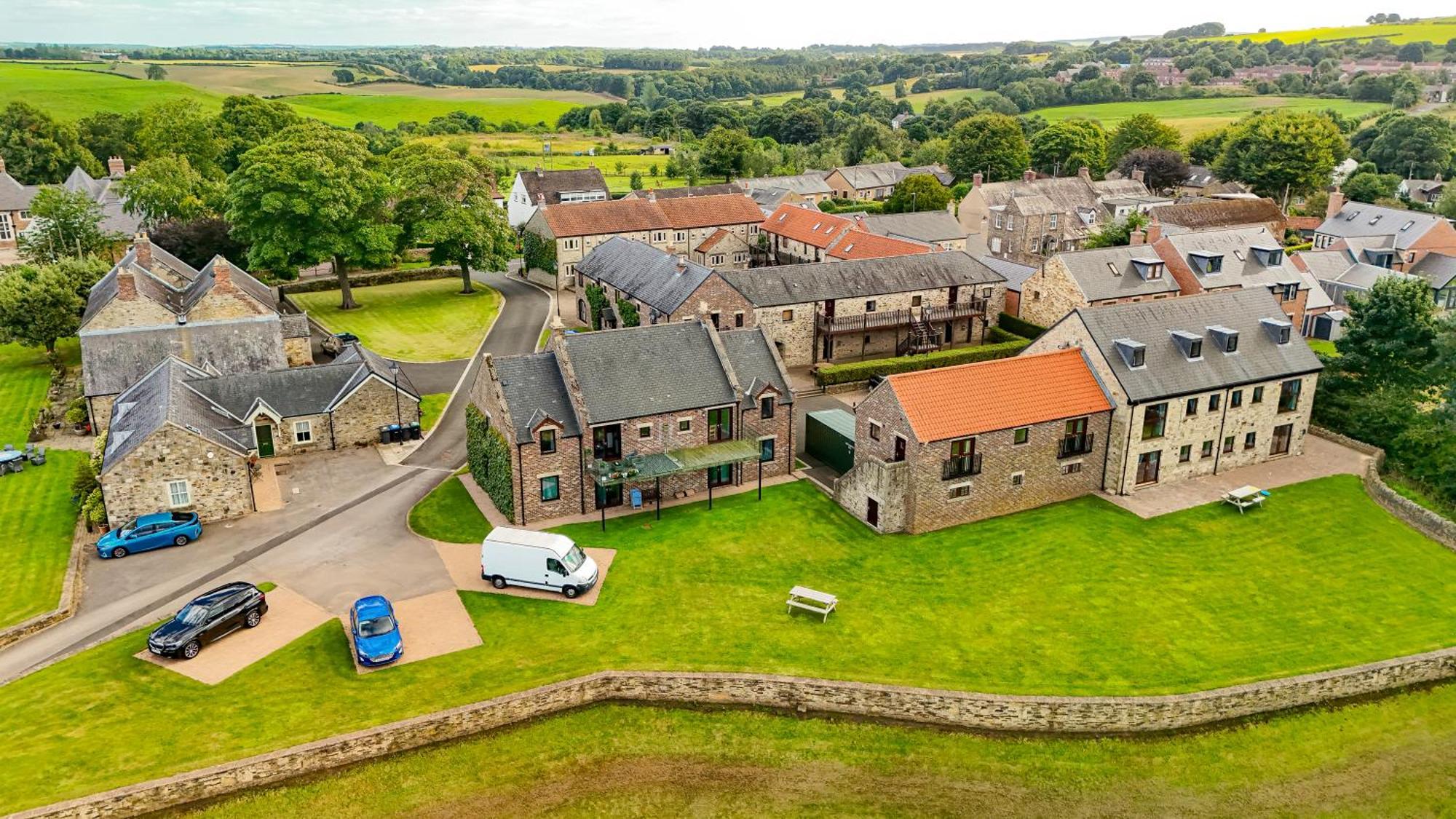 Plawsworth Hall Serviced Cottages And Apartments Дарем Экстерьер фото
