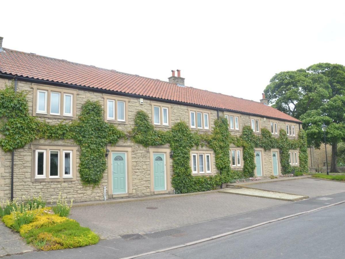 Plawsworth Hall Serviced Cottages And Apartments Дарем Экстерьер фото